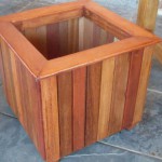 Como fazer vasos com restos de madeira