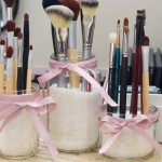 Porta-pincel Sustentável: Reutilize Materiais para Organizar Acessórios de Maquiagem!